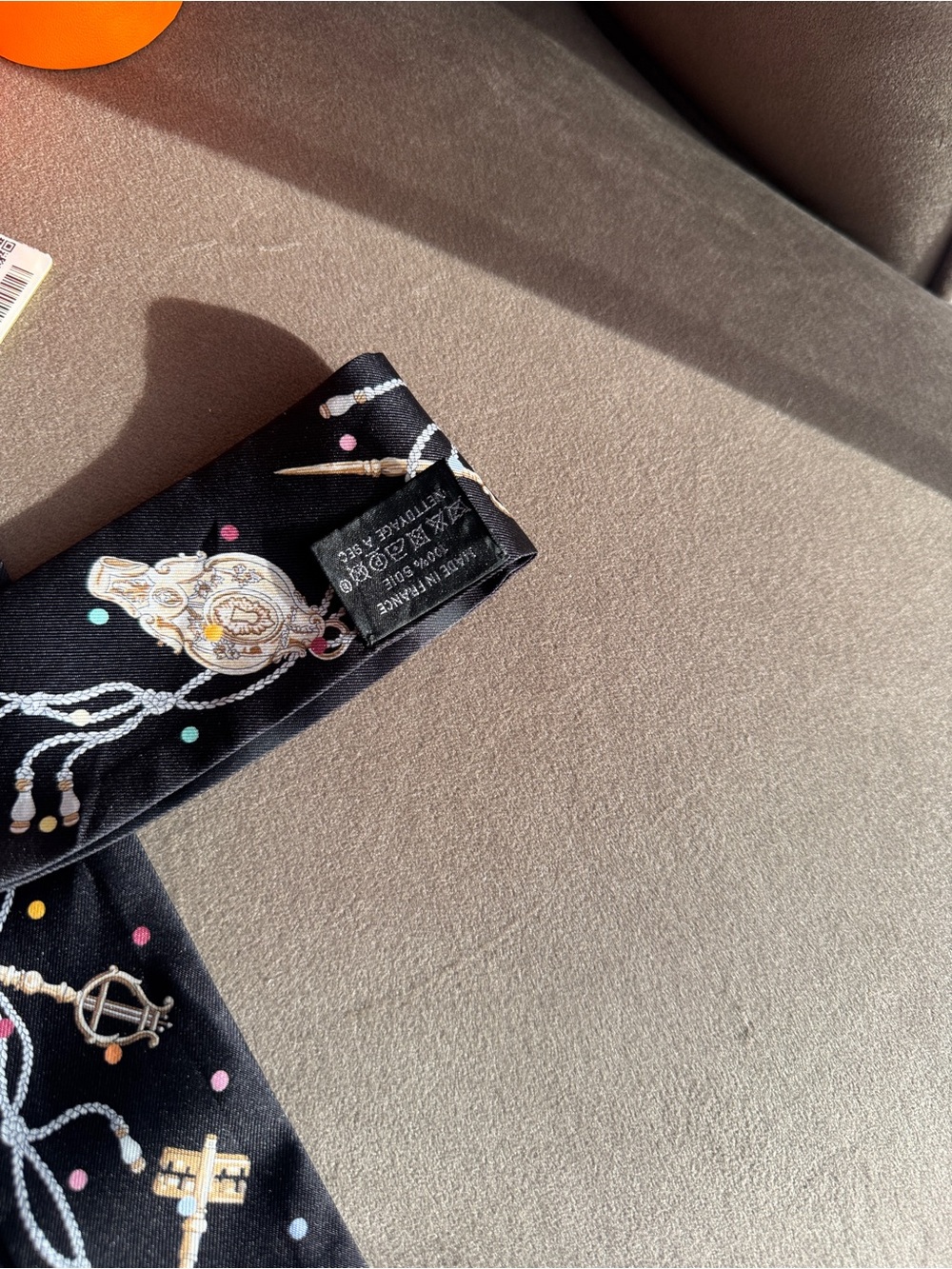 Black Key & Tassel Twilly Scarf - Black - Picture 4 of 5